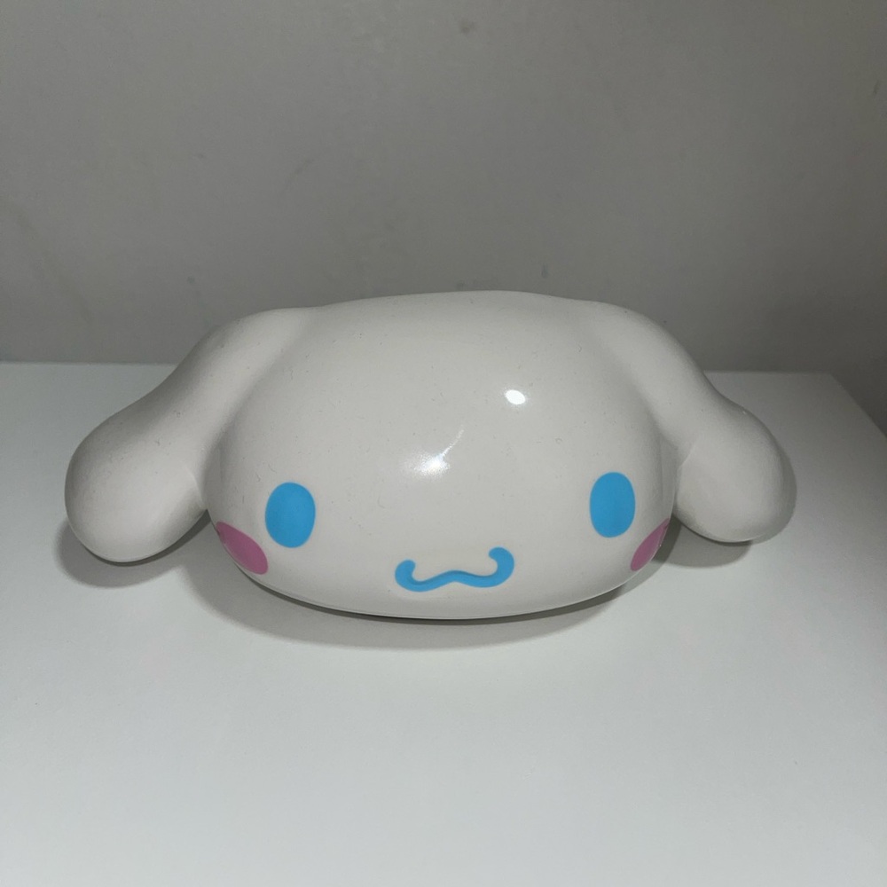 Cinnamon Roll Figure Cup
